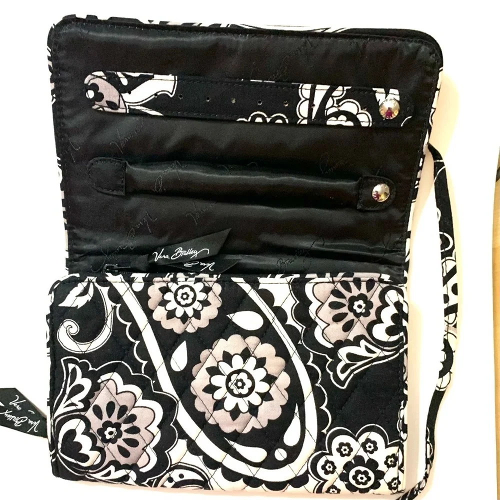 VERA BRADLEY Jewelry Case Folio in Recycled Cotton, black, white and gray